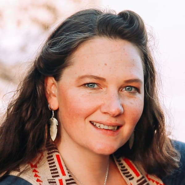 April Kennedy, practitioner at Luna Alchemy